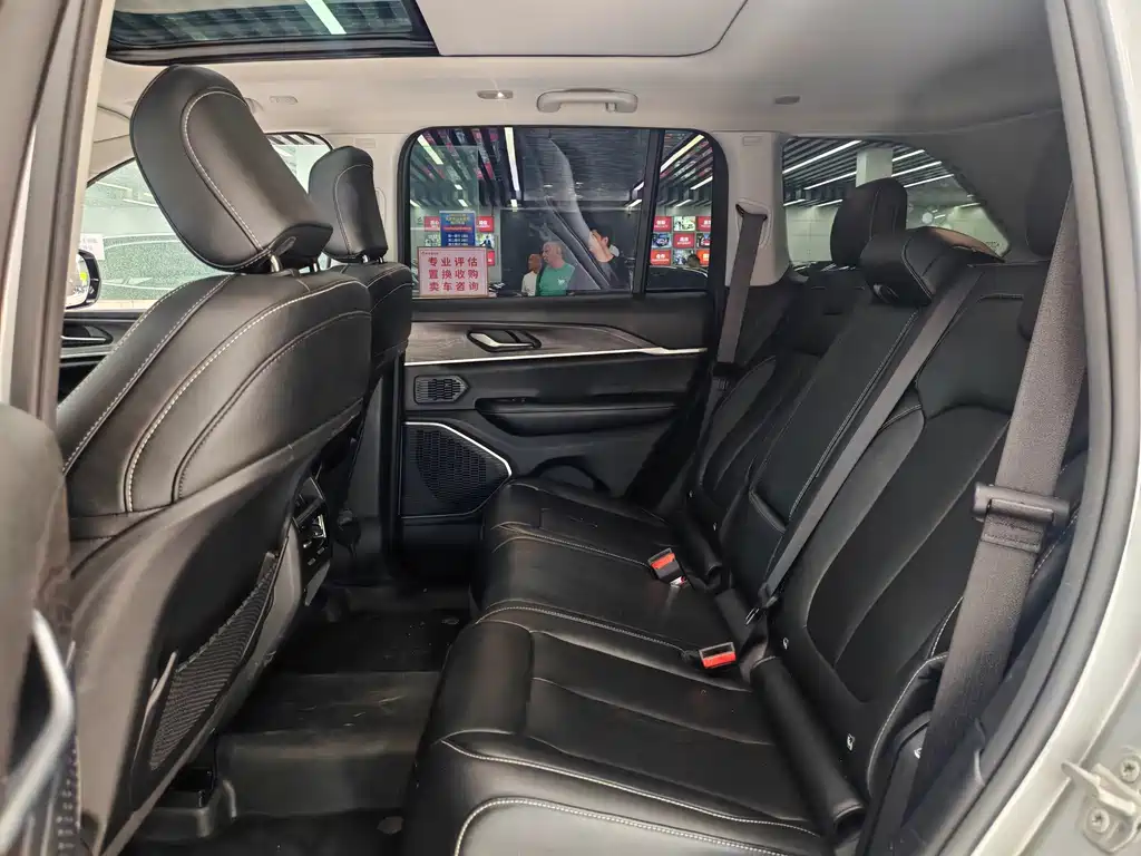 Jeep Grand Cherokee 4xe (Import) — миниатюра 15