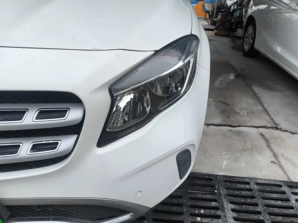 Mercedes-Benz GLA — миниатюра 24