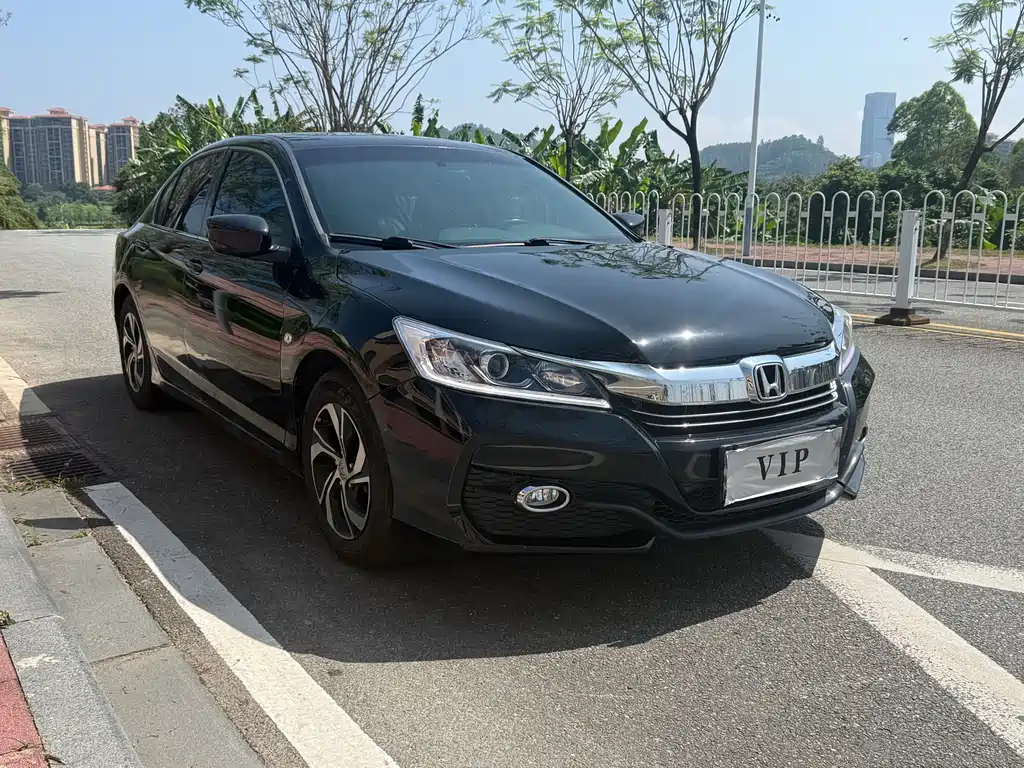 Honda Accord 2016 2.0L Elite