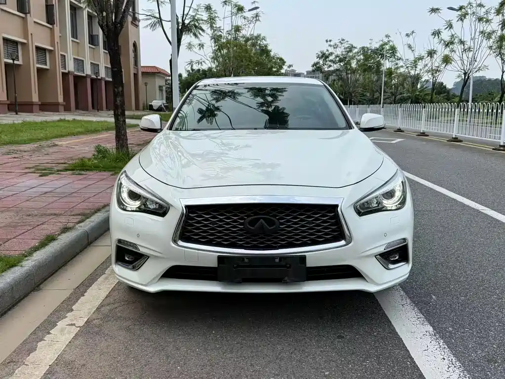 Infiniti Q50L 2018 2.0T VI