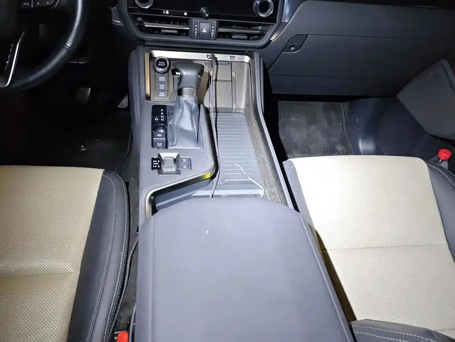 Lexus GX — миниатюра 16