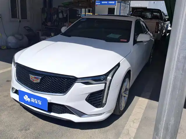 CADILLAC CT4