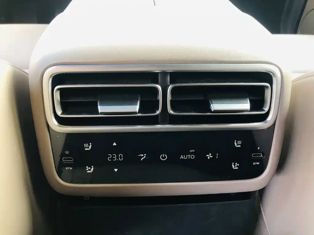Li Auto Li L6 — миниатюра 11