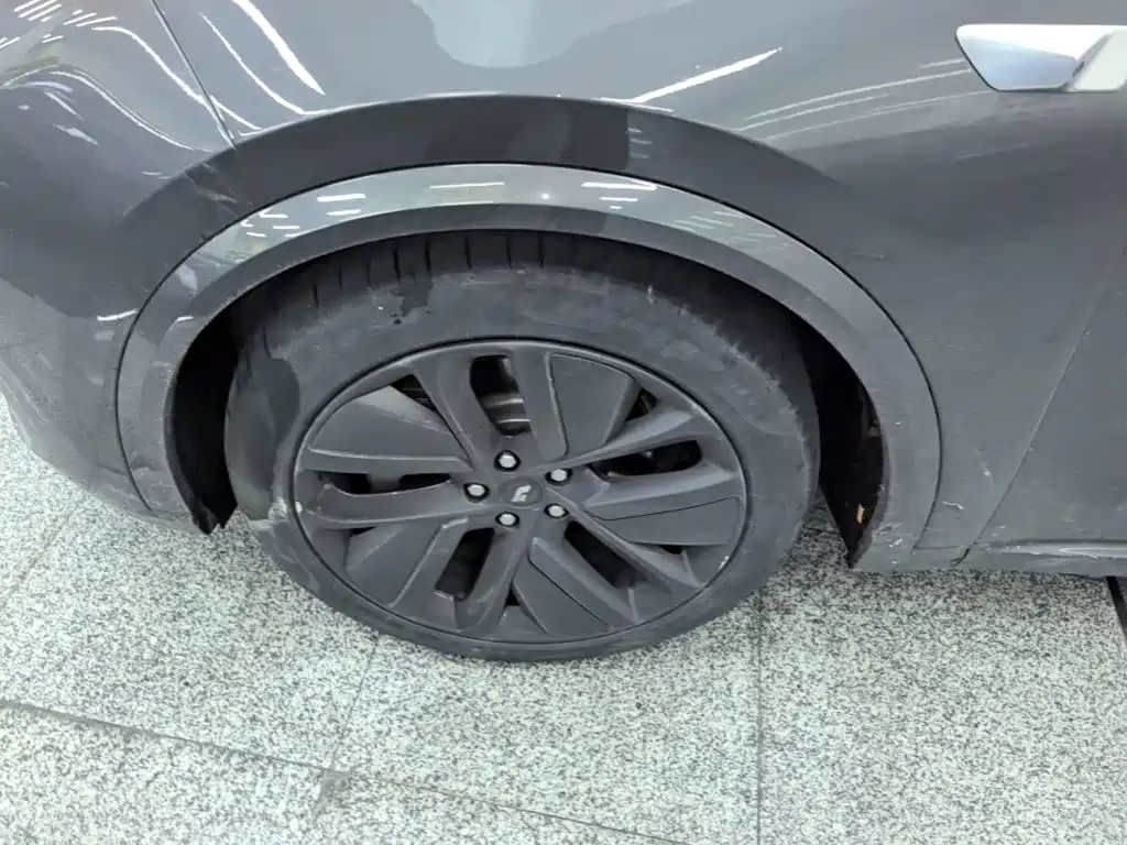 Li Auto Li L8 — миниатюра 23