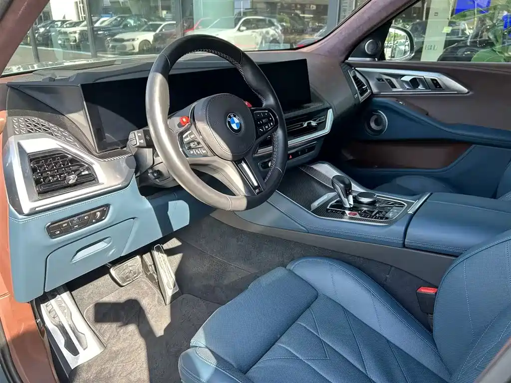 BMW XM — миниатюра 9