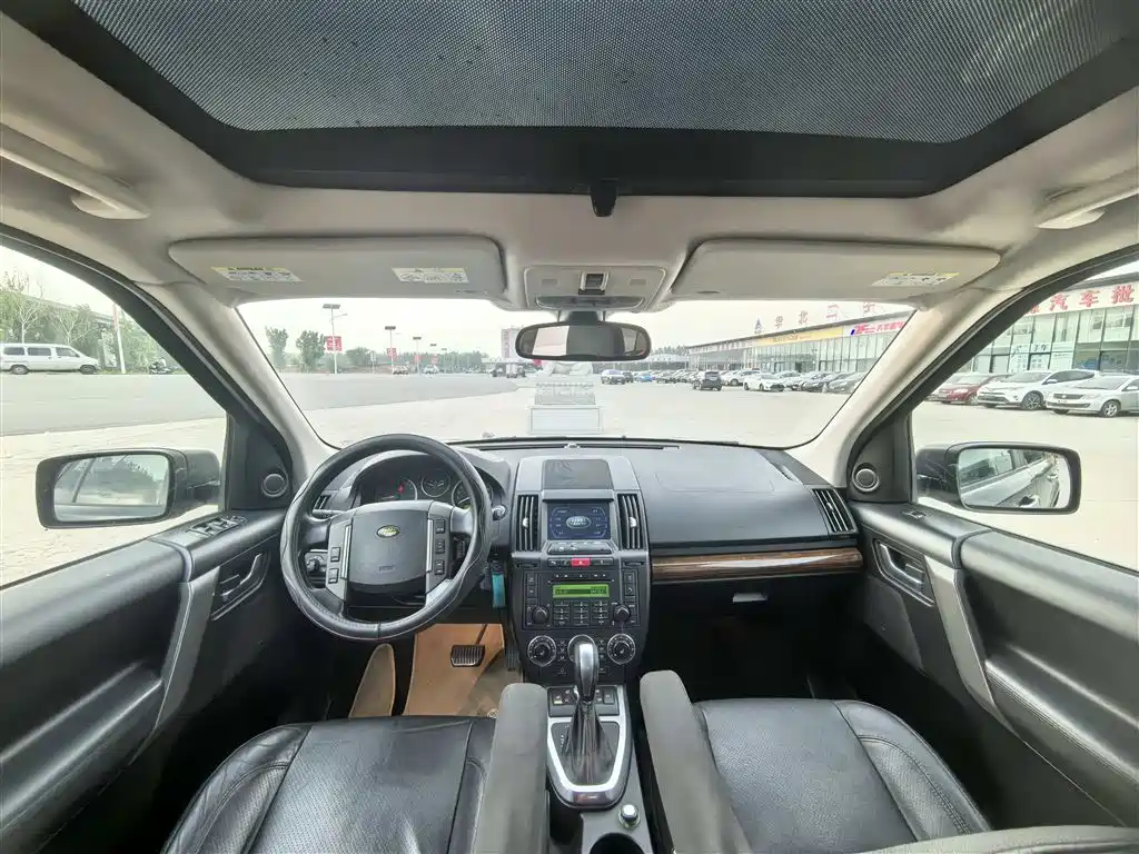 Land Rover 2 010 3.2 i6 AT HSE