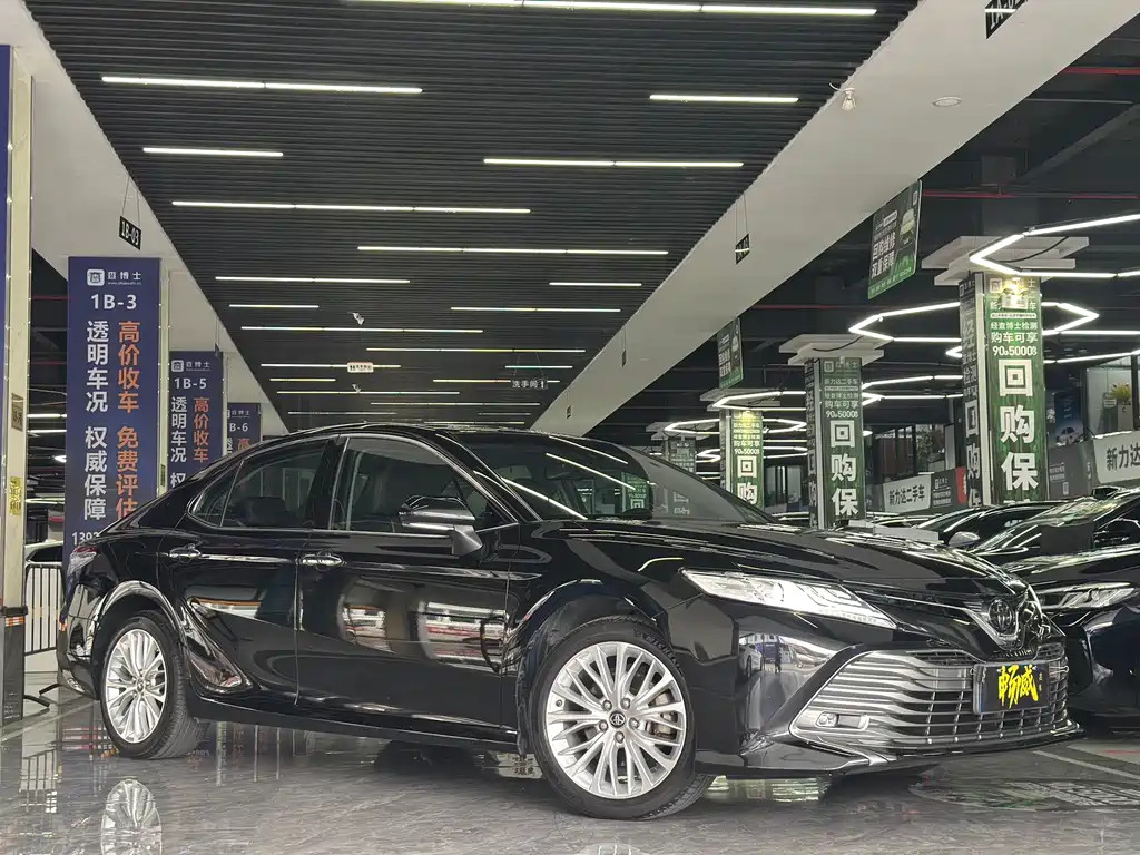 Toyota Camry 2019 2.5G Luxury V