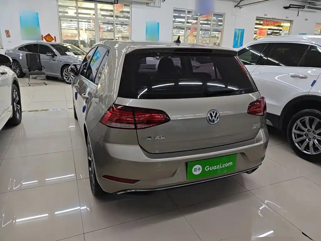 Volkswagen Golf — миниатюра 7