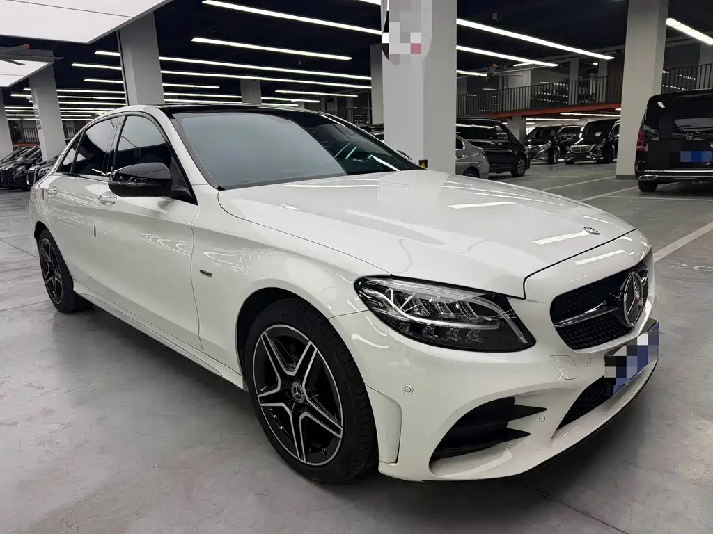 Mercedes-Benz C-Class — миниатюра 3