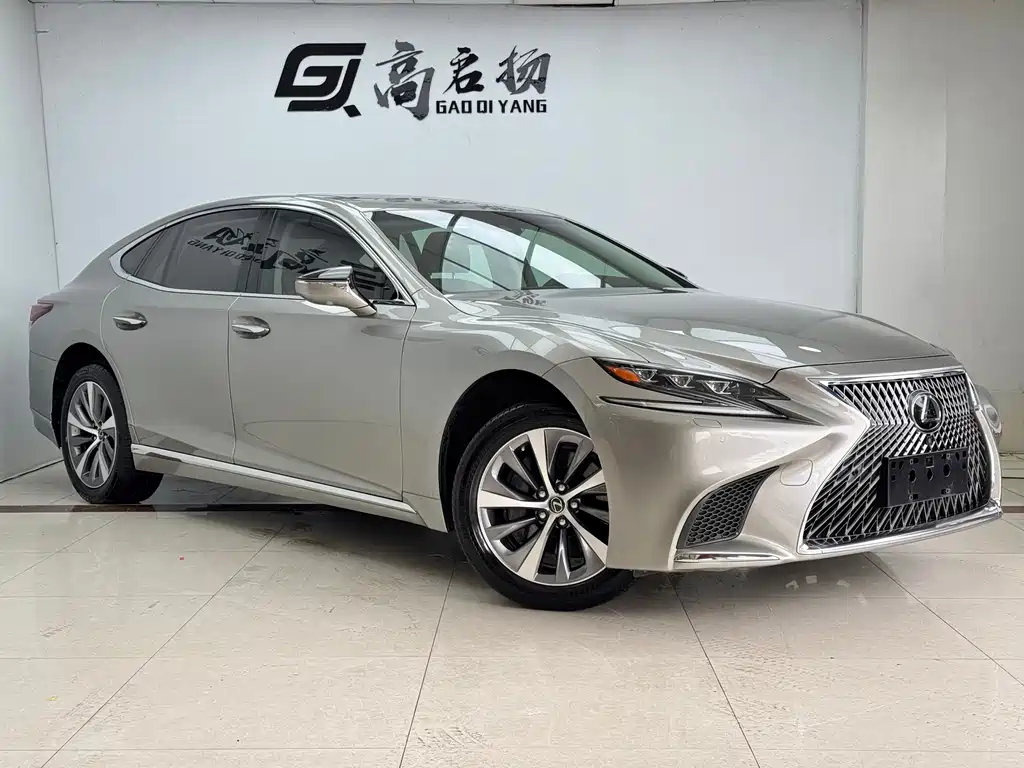 Lexus LS — миниатюра 3