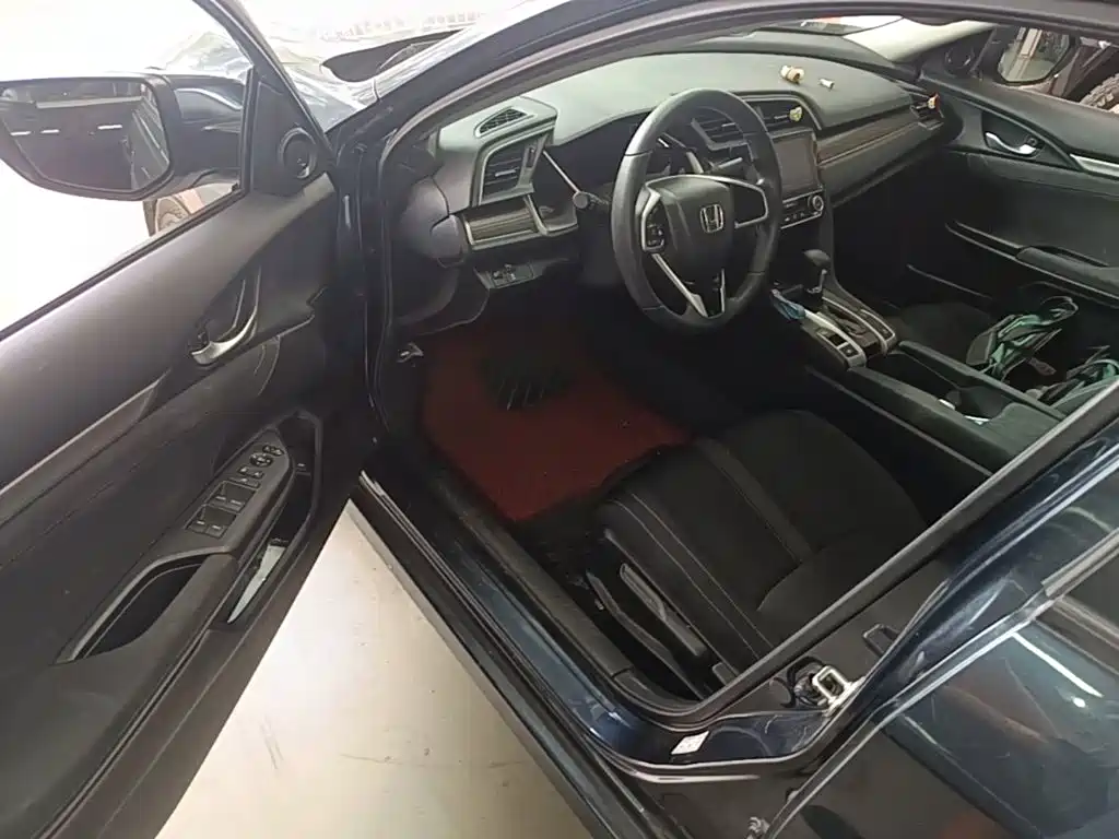 Honda Civic — миниатюра 16
