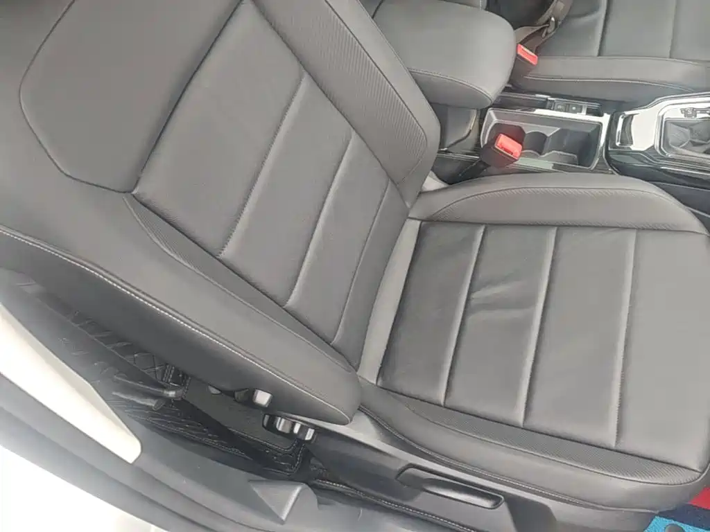 Volkswagen T-Roc — миниатюра 25