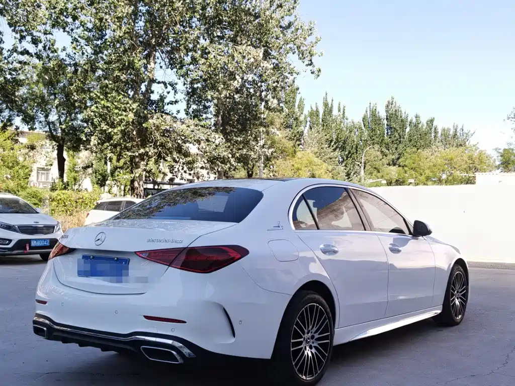 Mercedes-Benz C-Class — миниатюра 5