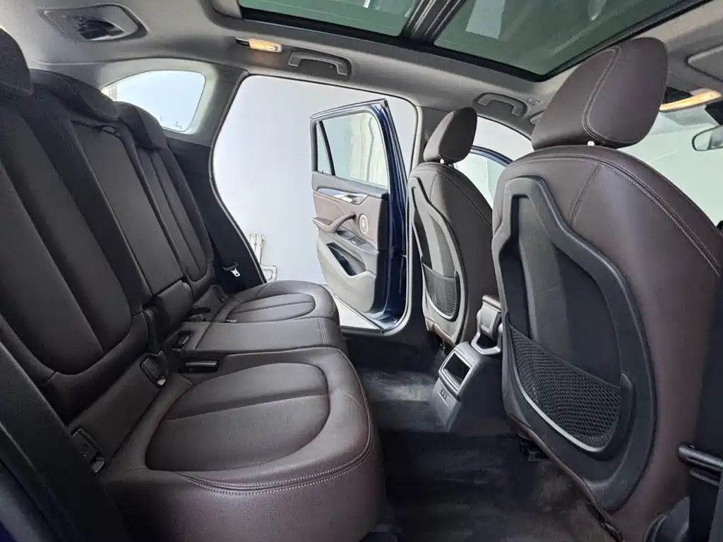 BMW X1 — миниатюра 10