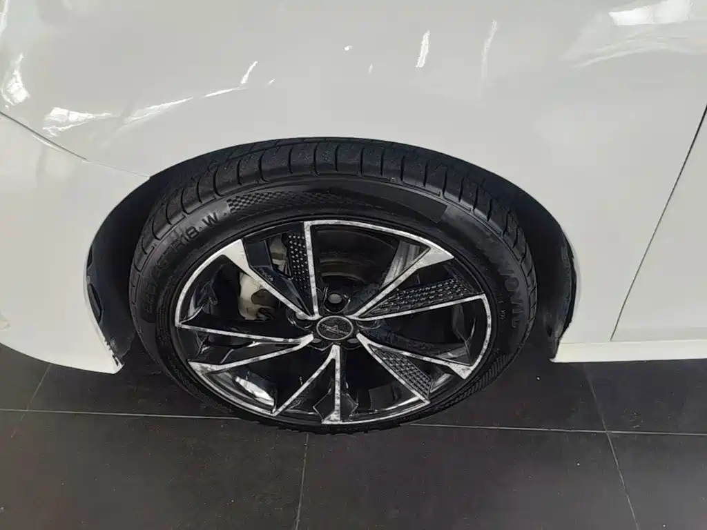 MG MG5 — миниатюра 23