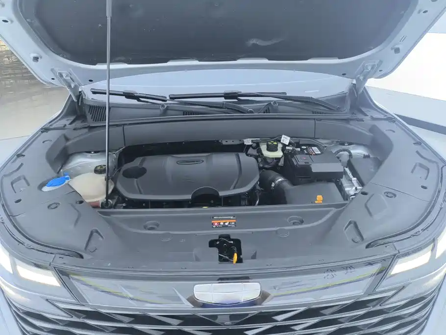 Geely Boyue L — миниатюра 10