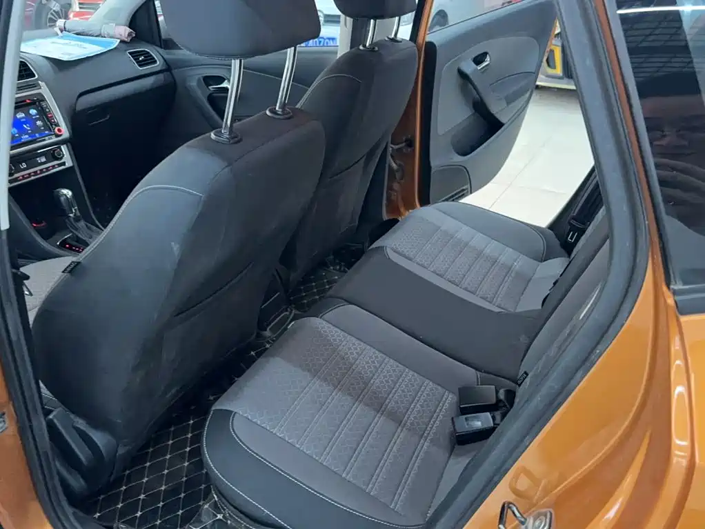 Volkswagen Polo — миниатюра 10