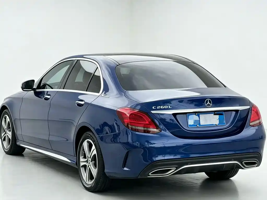 Mercedes-Benz C-Class — миниатюра 7