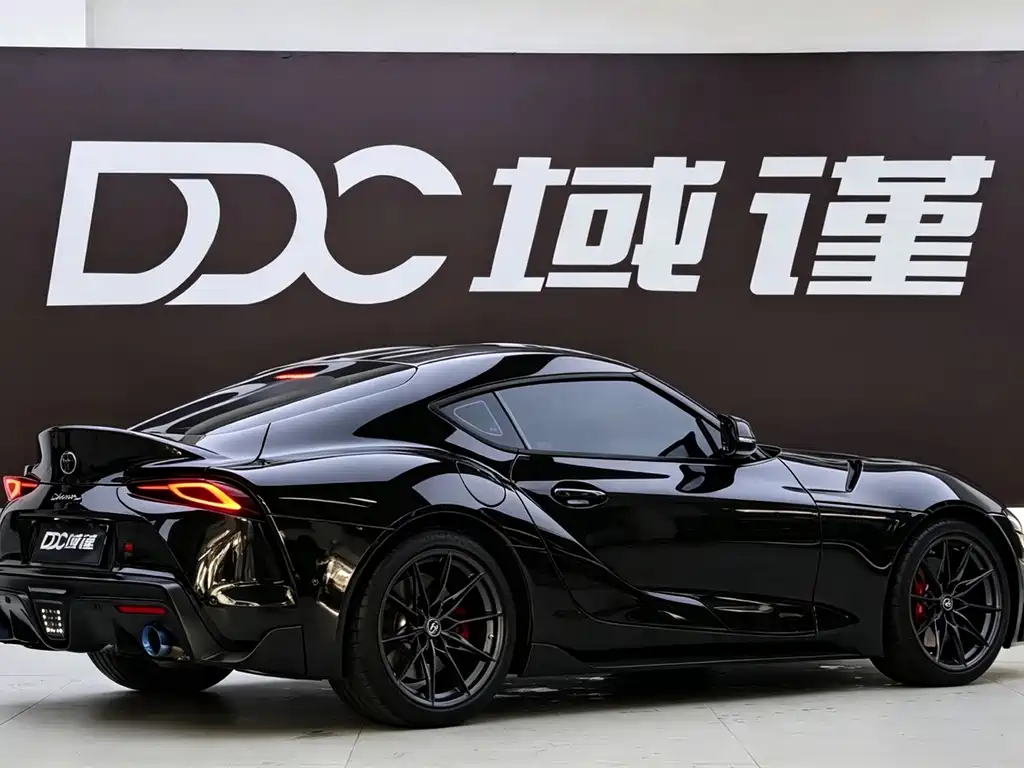 Toyota Supra — миниатюра 4