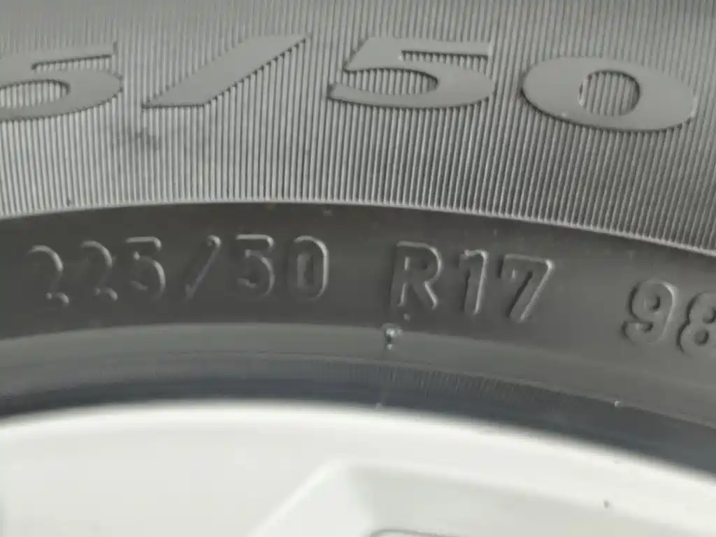 Audi A4L — миниатюра 24