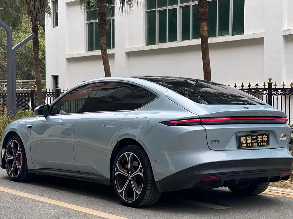 NIO NIO ET5