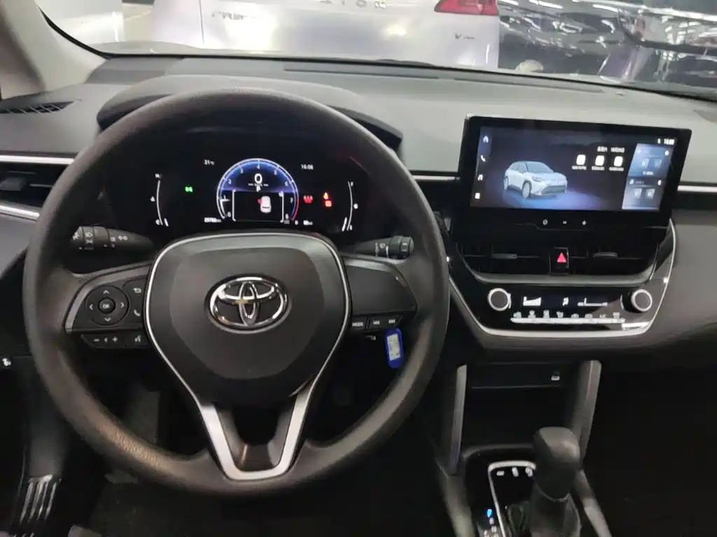 Toyota Frontlander — миниатюра 10