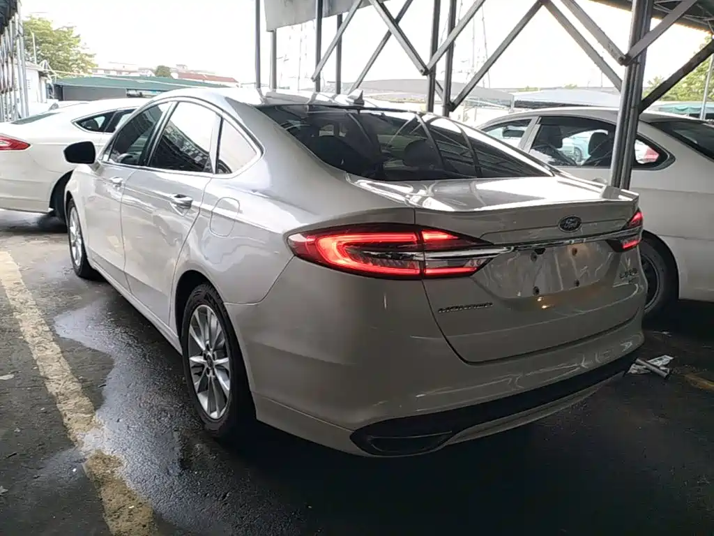 Ford Mondeo — миниатюра 5