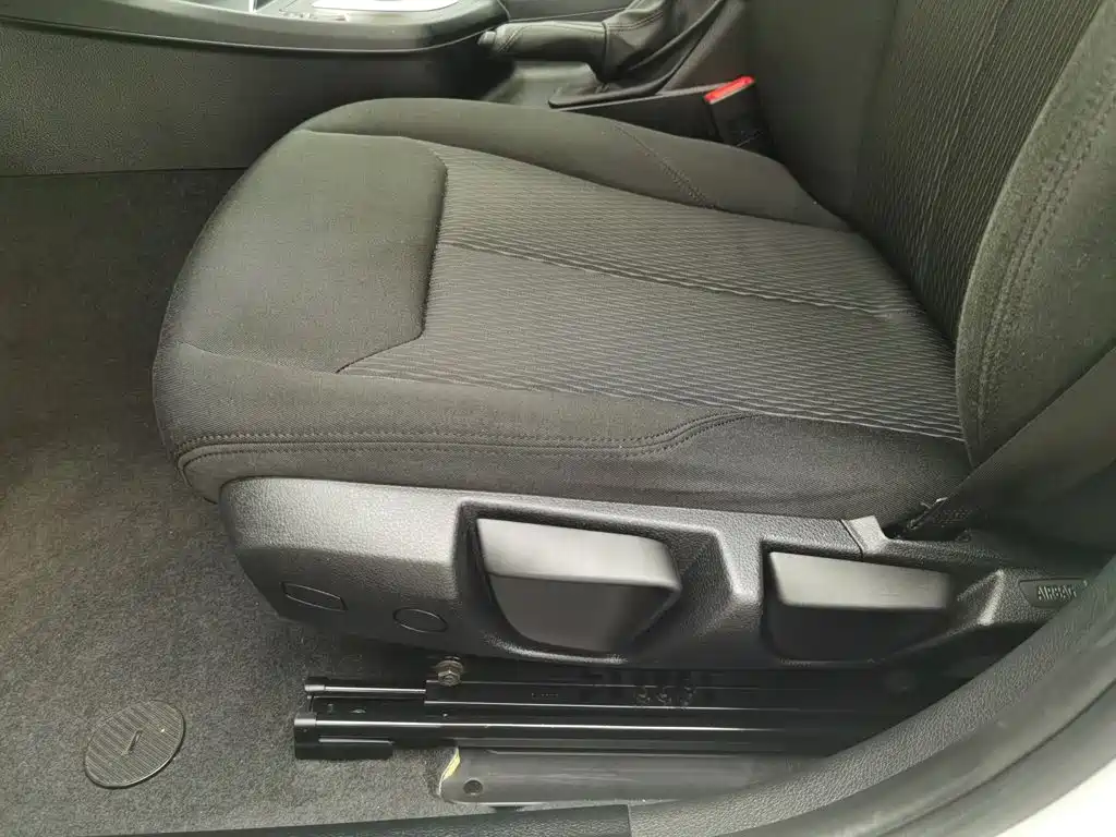 BMW 1 Series (Import) — миниатюра 20