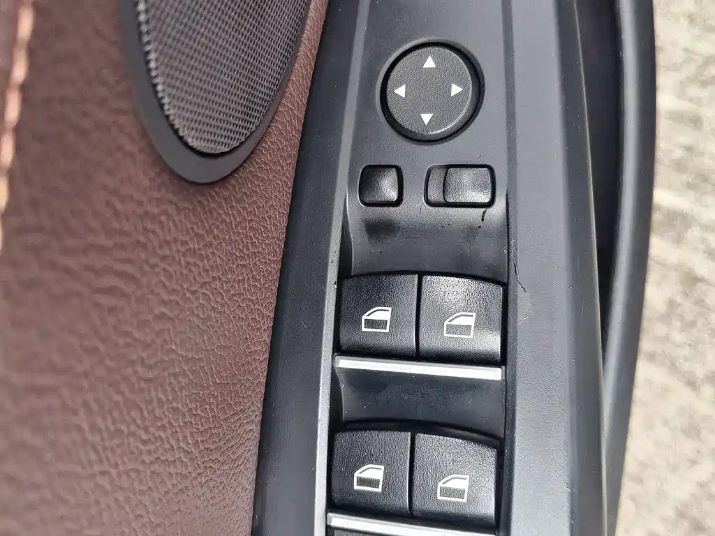 BMW X4 — миниатюра 16