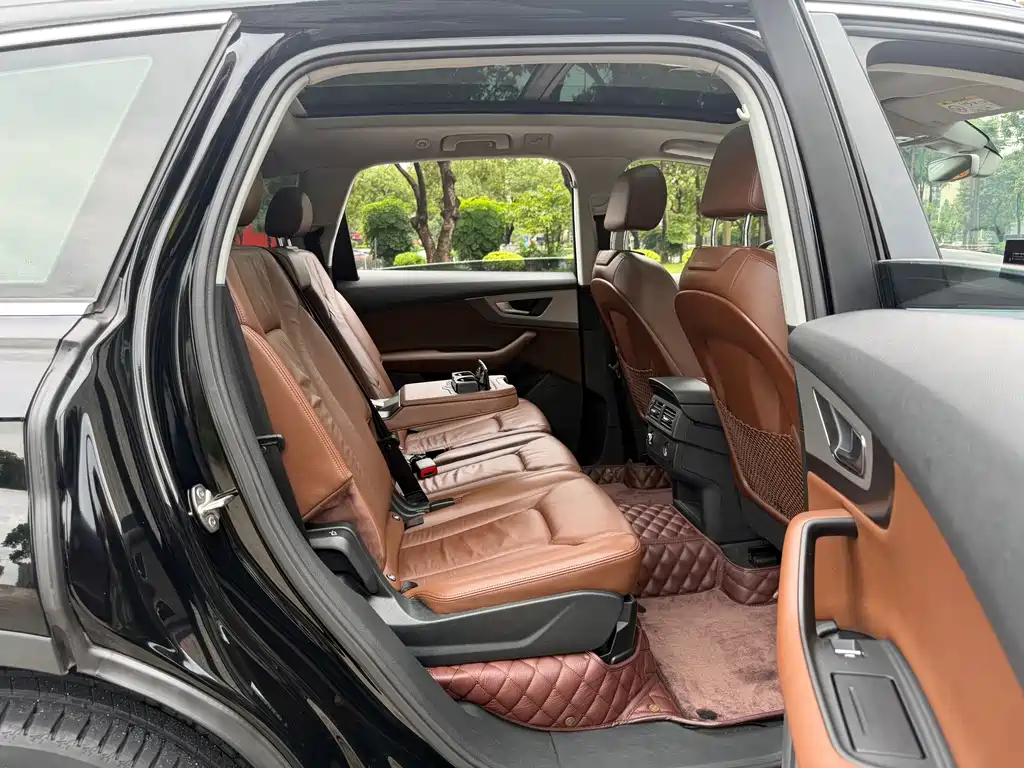 Audi Q7 — миниатюра 19
