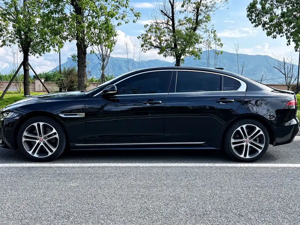 Jaguar XEL — миниатюра 3