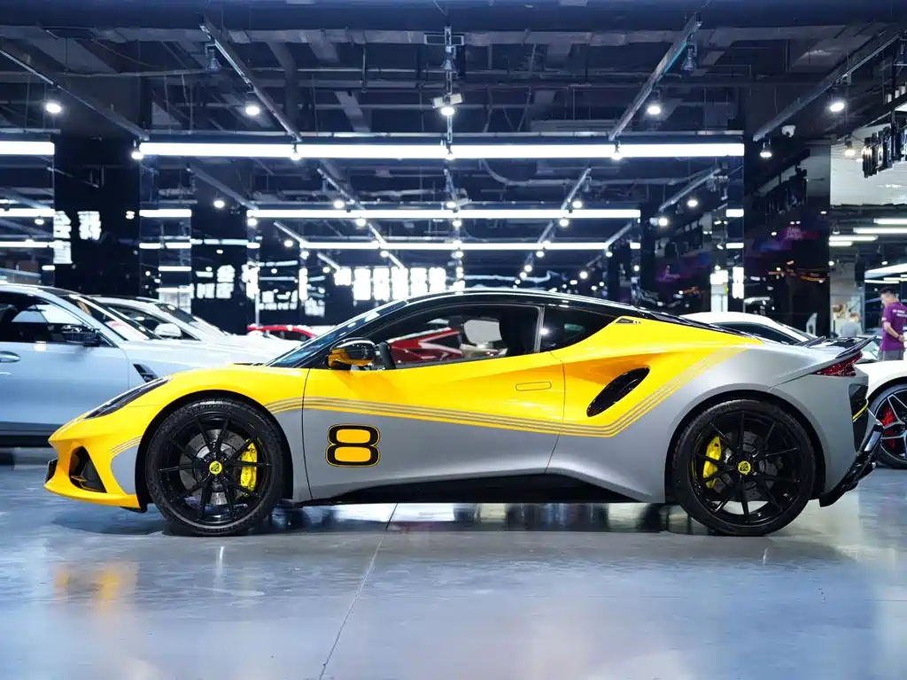 Lotus Emira — миниатюра 58