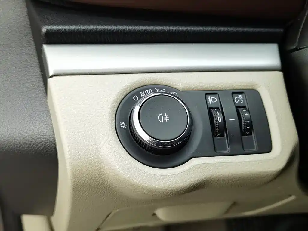 Buick GL8 — миниатюра 21