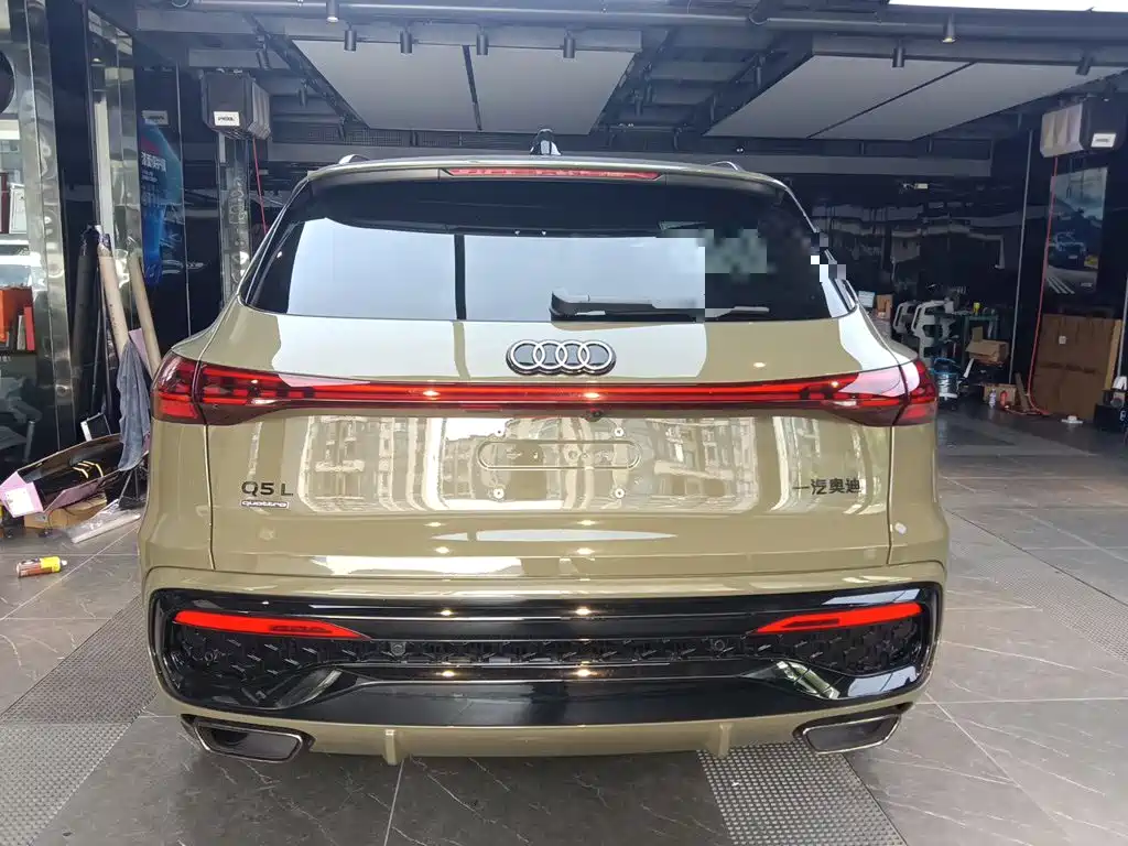 Audi Q5L — миниатюра 5