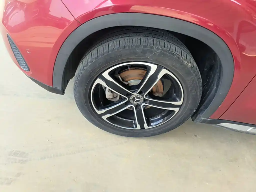 Mercedes-Benz GLA — миниатюра 23