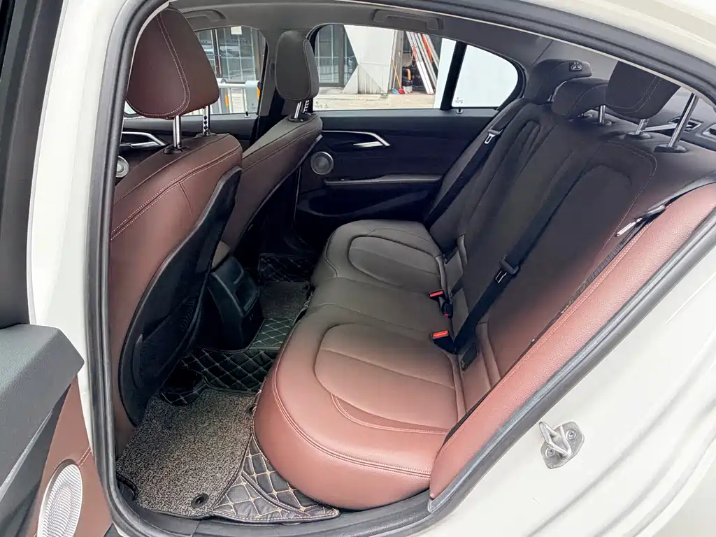 BMW 1 Series — миниатюра 10