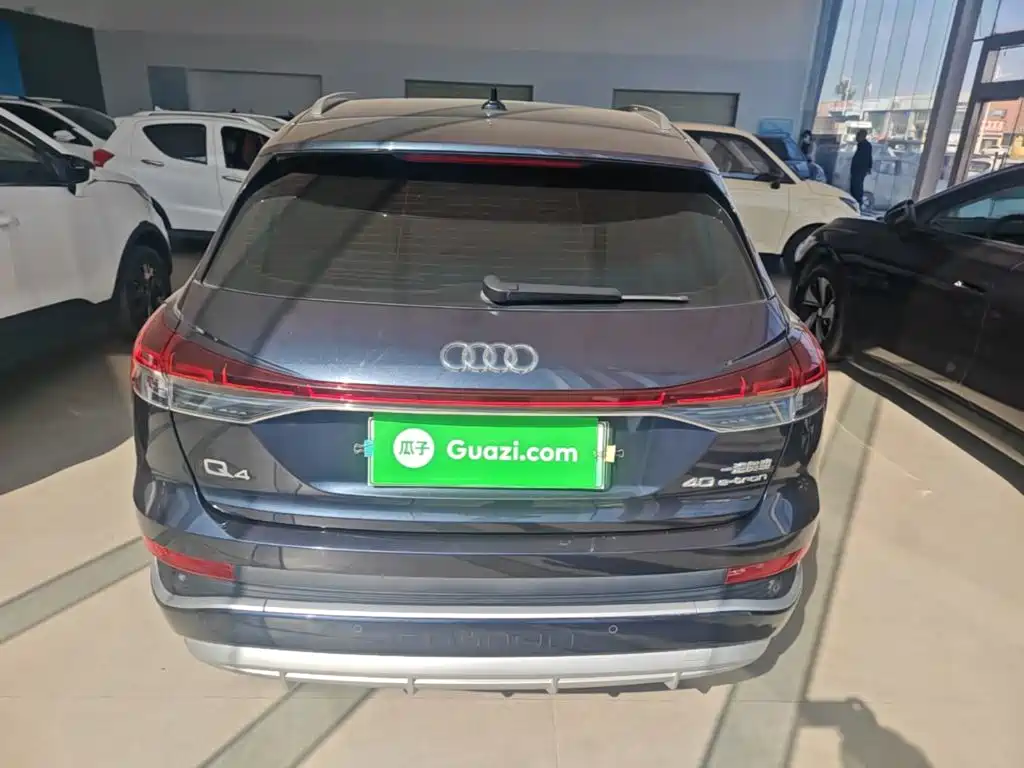 Audi Q4 e-tron — миниатюра 6