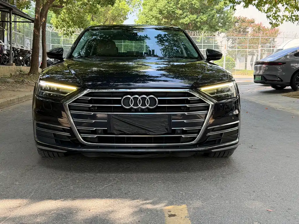 Audi A8 — миниатюра 2