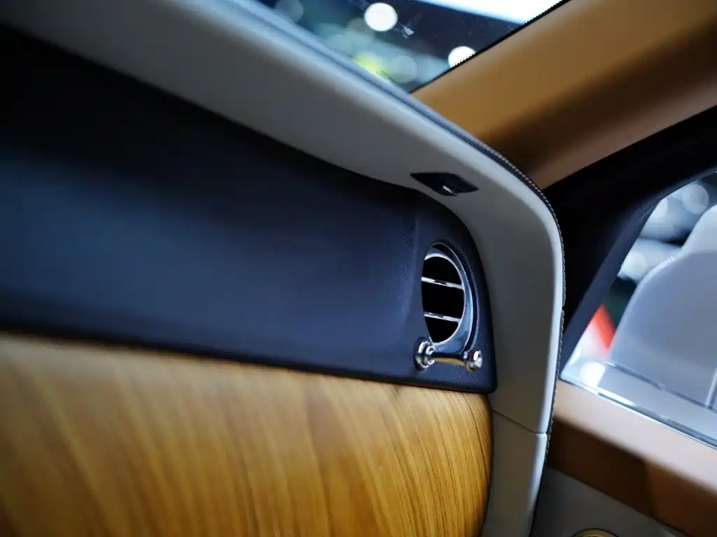 Rolls-Royce Cullinan — миниатюра 7