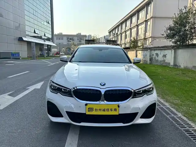 BMW  3 SERIES 2022