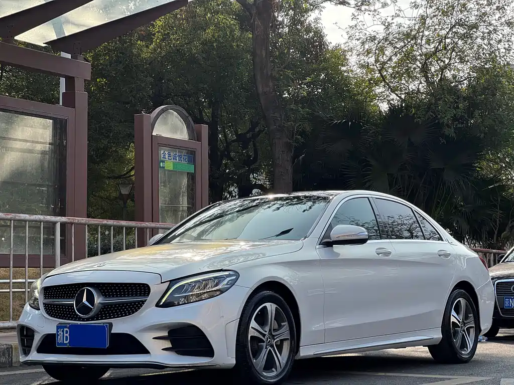 Mercedes-Benz C-Class 2019