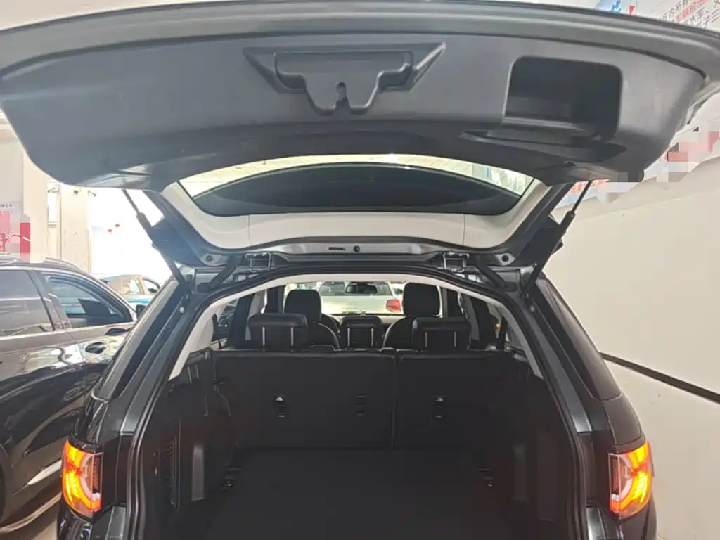 Land Rover Discovery Sport — миниатюра 19