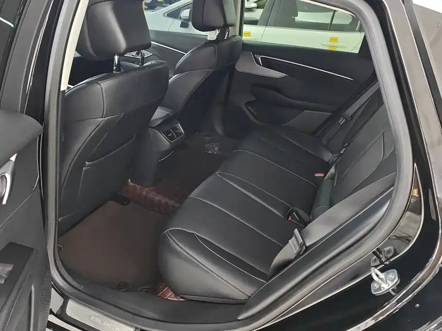 Buick LaCrosse — миниатюра 11