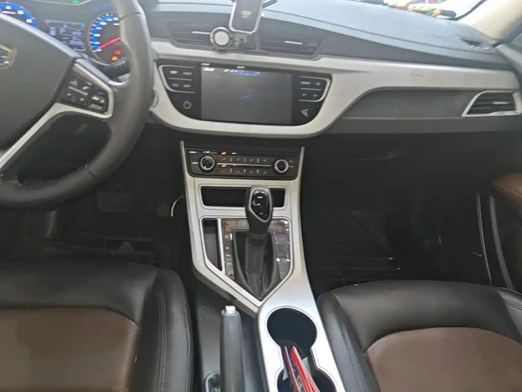 Geely Vision — миниатюра 10