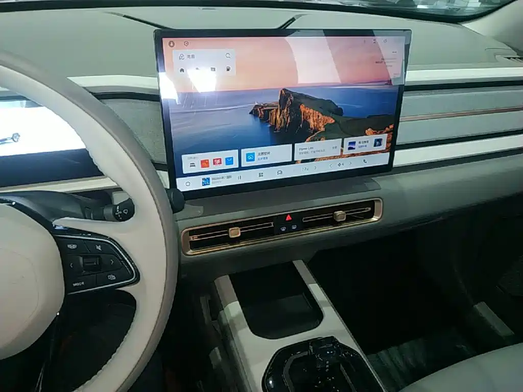 Geely Icon — миниатюра 13
