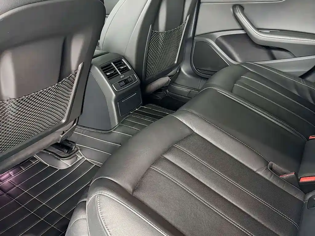 Audi A4L — миниатюра 7