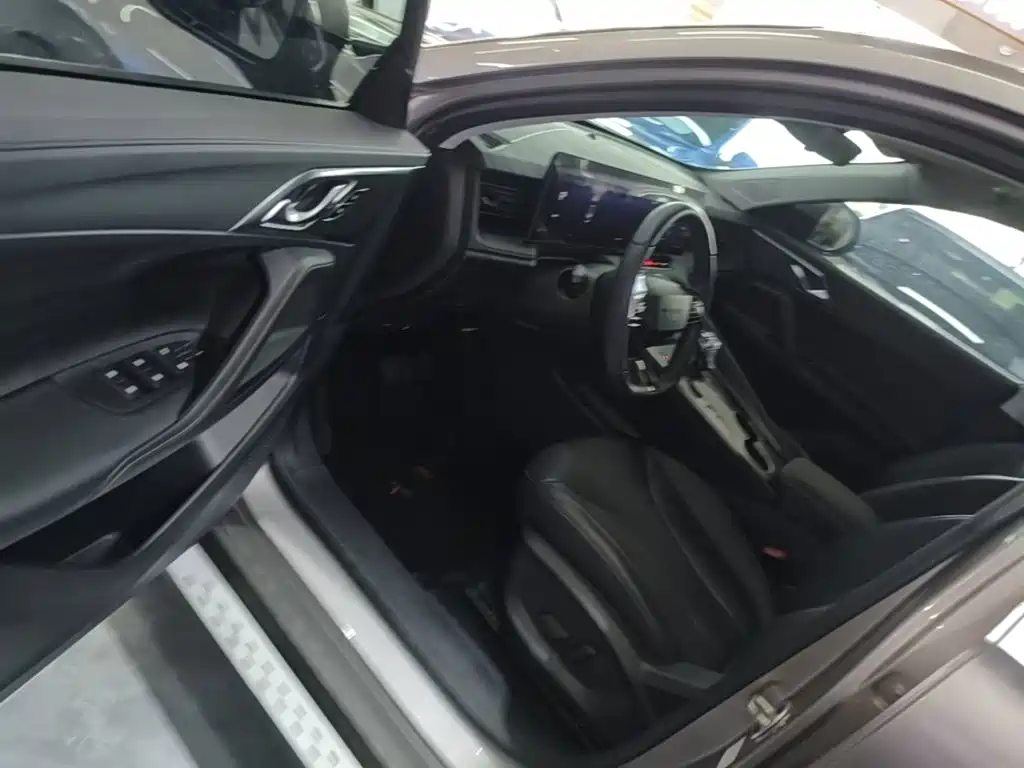 Roewe RX5 — миниатюра 16