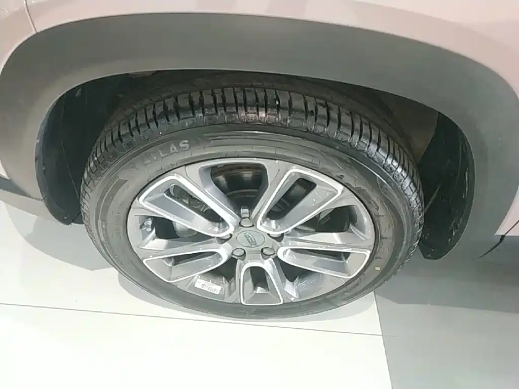 Geely Icon — миниатюра 23