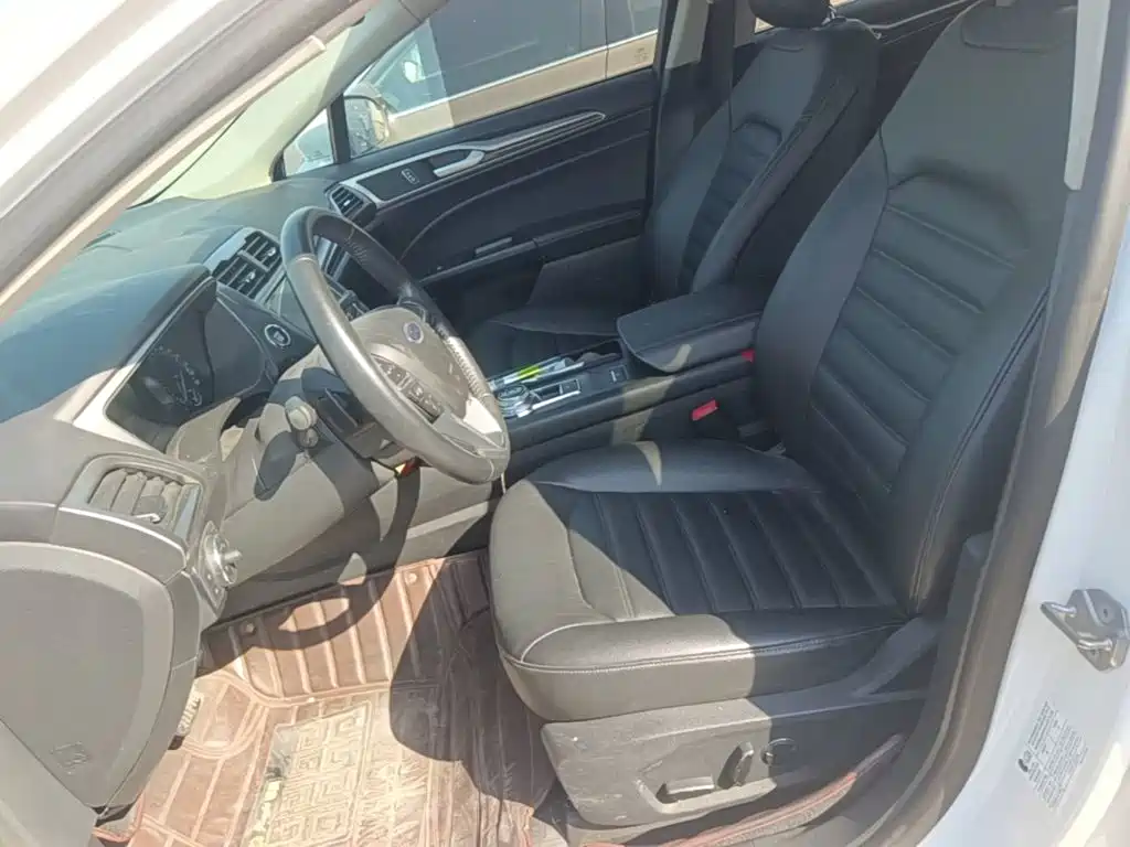 Ford Mondeo — миниатюра 15