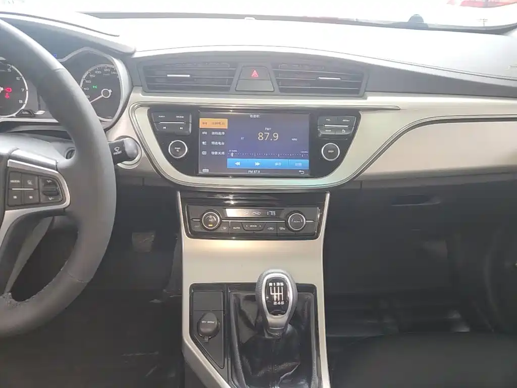 Geely Emgrand GL — миниатюра 13